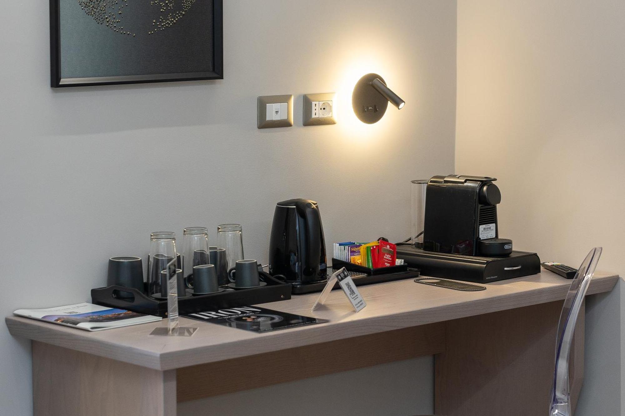 Iron Luxury Rooms 罗马 外观 照片
